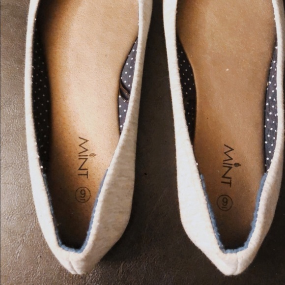 Women’s flats NEW - Picture 3 of 3